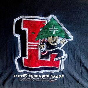 LRG XXL, T-shirt black with embroidered “lifted tree man” on the front